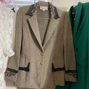 St. John Couture Tweed/ Leather Accents Blazer Size 6, Brown